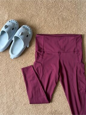 dark purple leggings